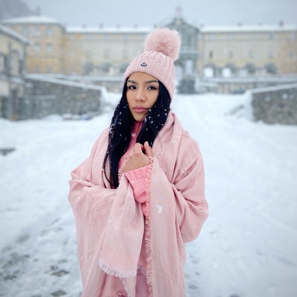 Meet your Posher, Lilo - Picture 7 of 8